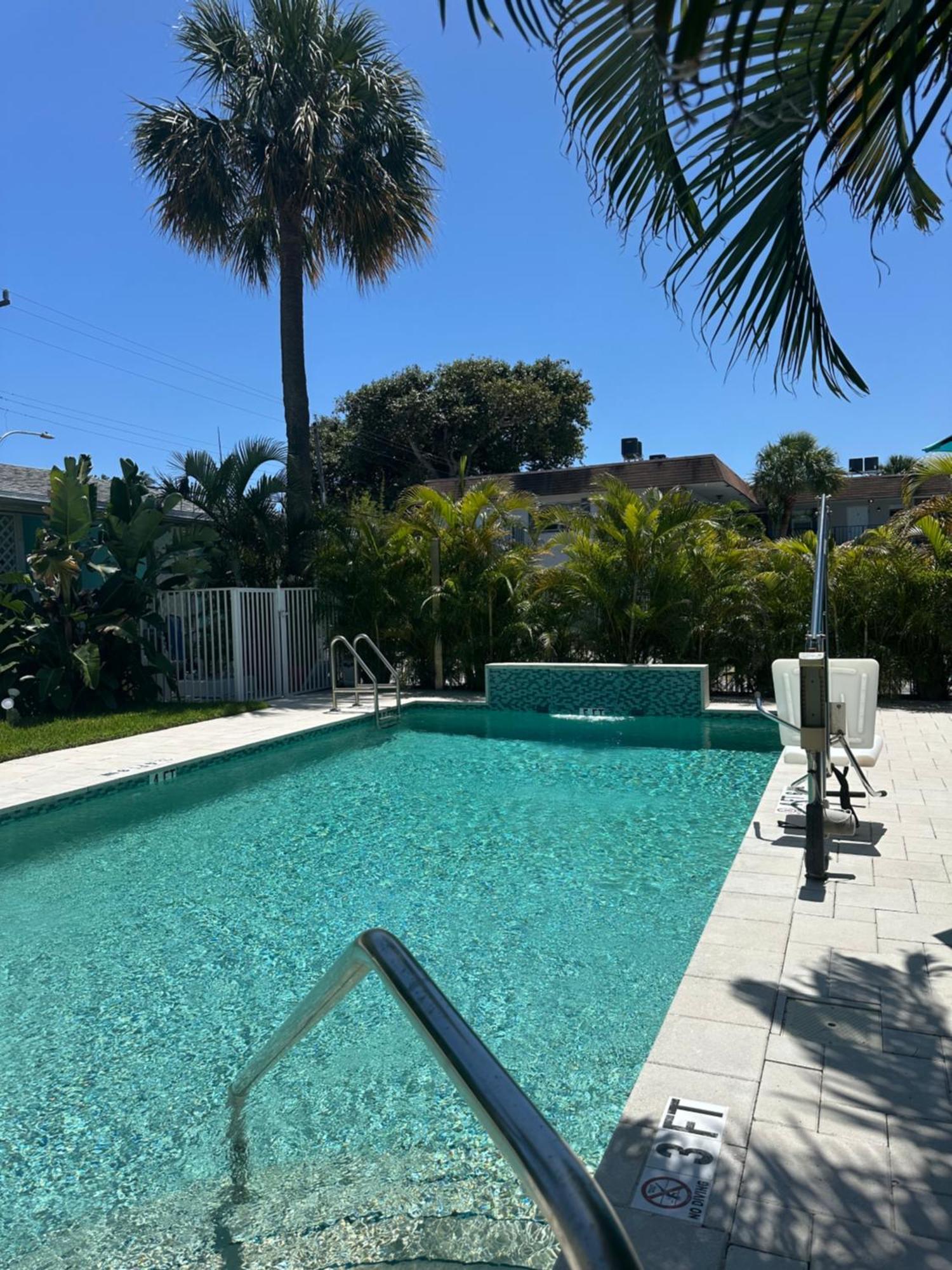 White Horse Motel Lake Worth Beach Exterior foto