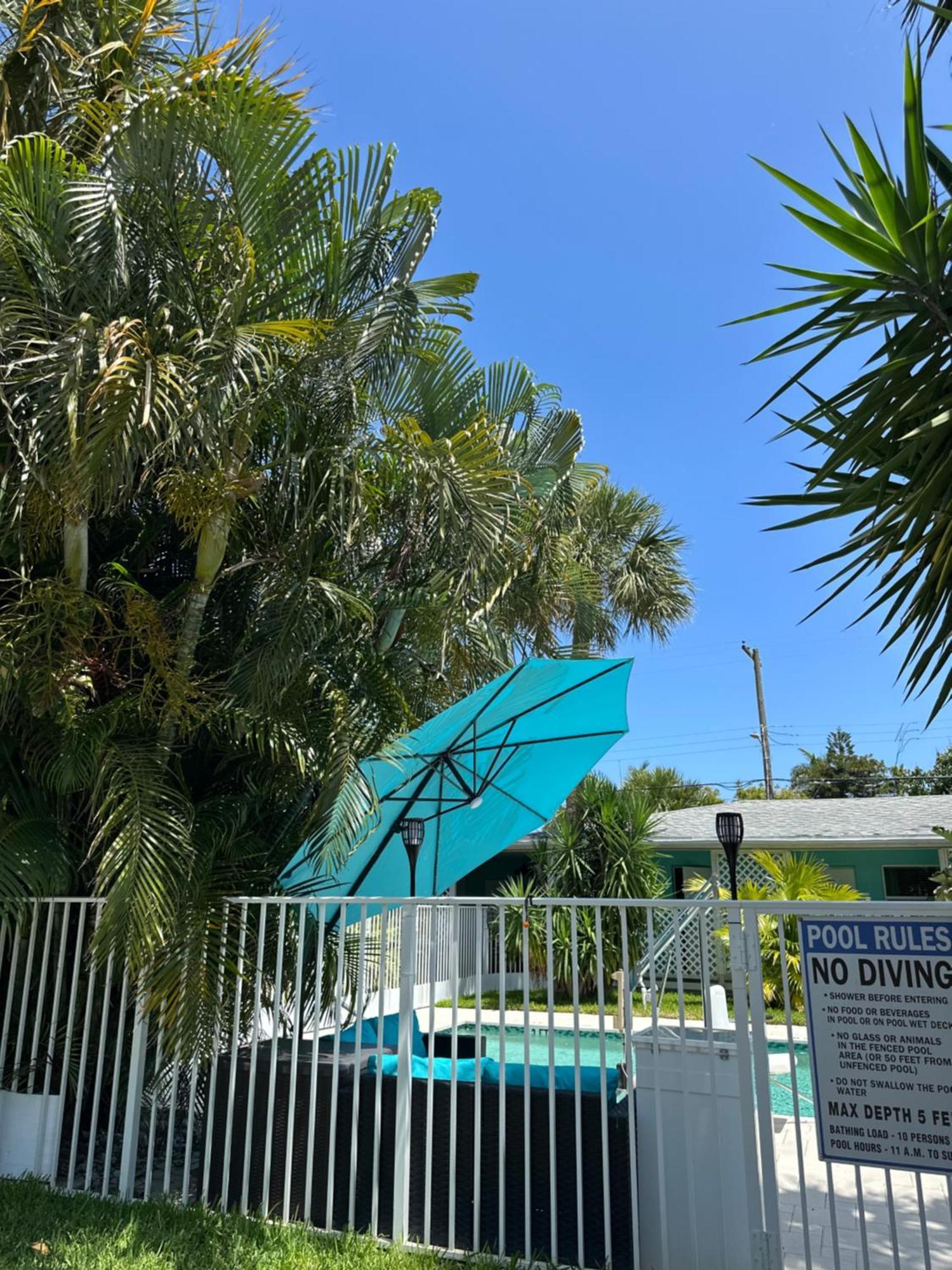 White Horse Motel Lake Worth Beach Exterior foto
